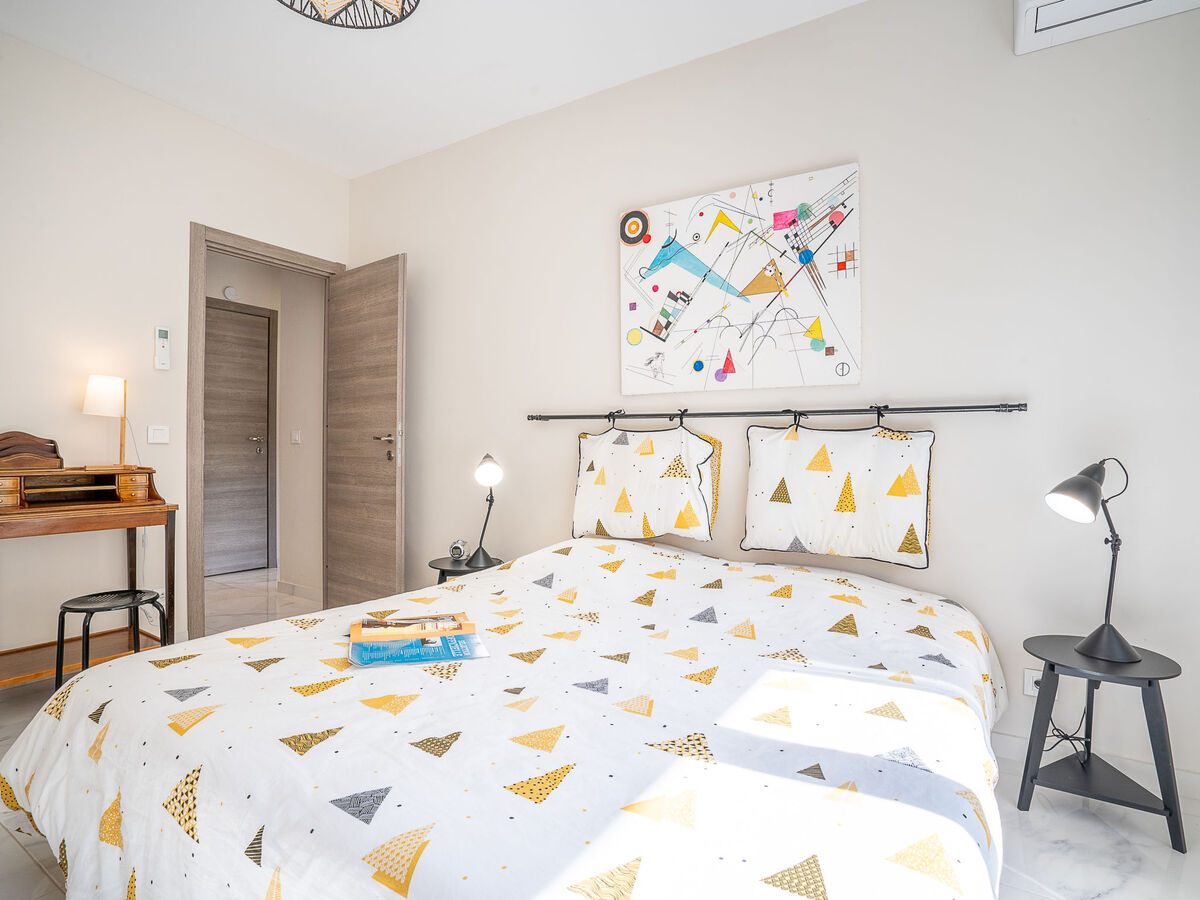 Appartement Le Puget - Cannes centre, 2 ch., terrasse - Photo 14
