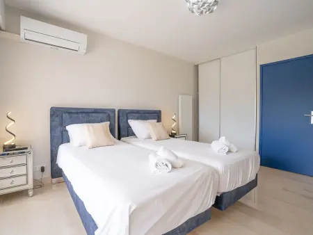 La Croix des Gardes, Location Appartement 4 personnes à Cannes - Photo 14