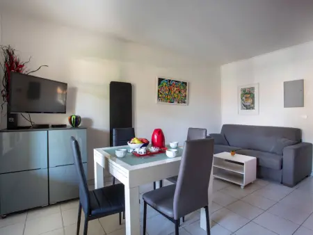 La Calmeraie - Apt 2 pièces rénové, terrasse 13 m2 : photo 2