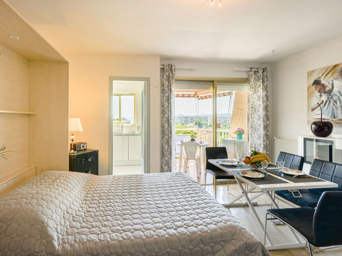 Le Baccara : studio 28 m² vue mer à Cagnes-sur-Mer - Photo 2