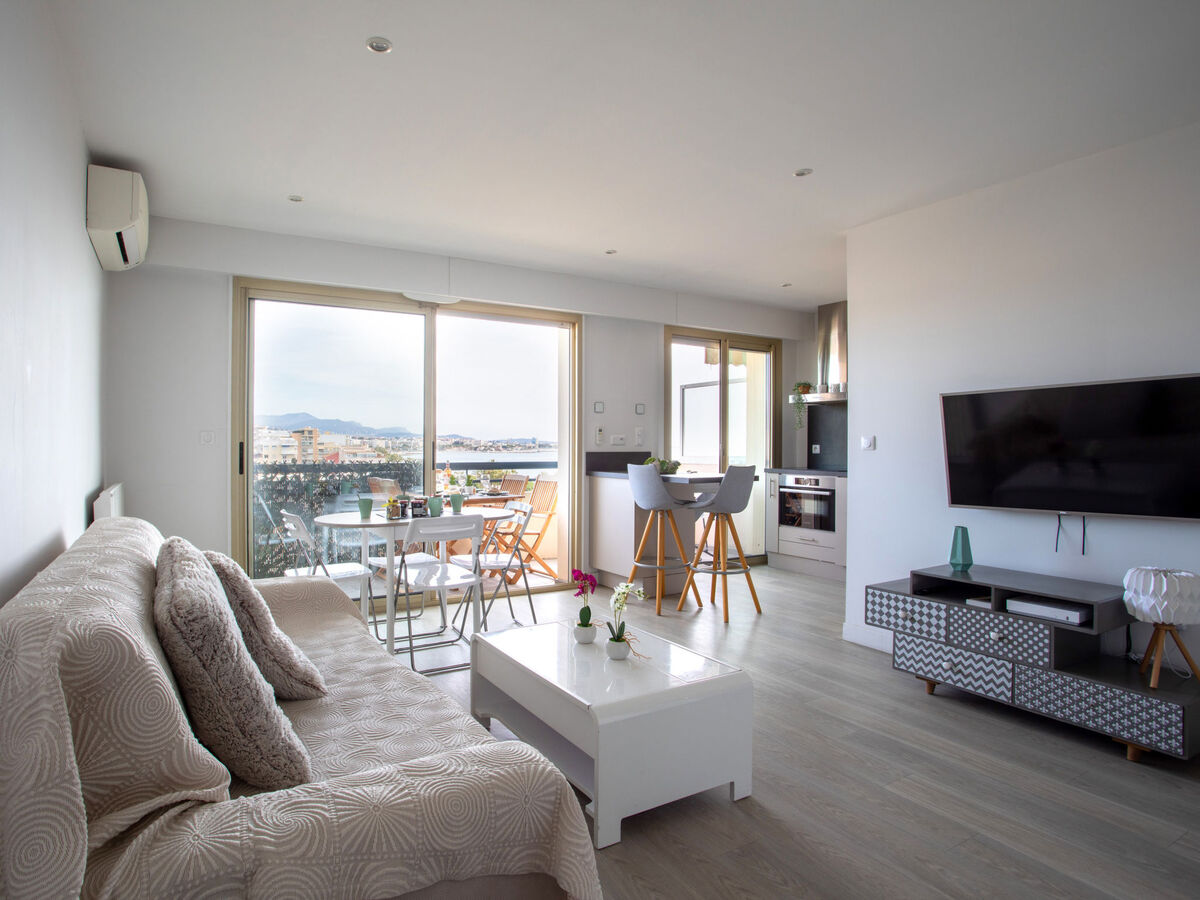 Studio 35 m² à 50 m de la plage, Cagnes-sur-Mer - Photo 1