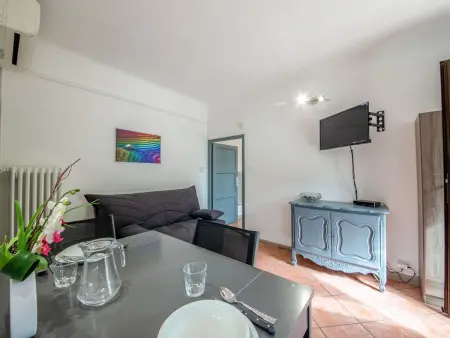 Le Narcisse – Apt 2 pièces rénové à Cagnes-sur-Mer : photo 2