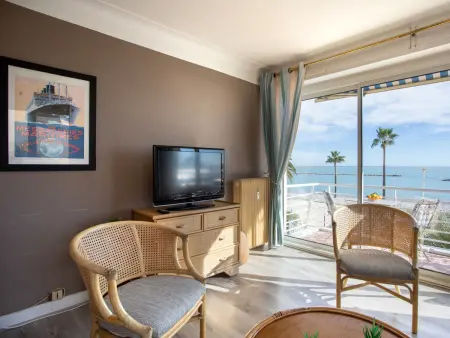 Le Cormoran - Appartement vue mer à Saint Laurent du Var - Photo 6