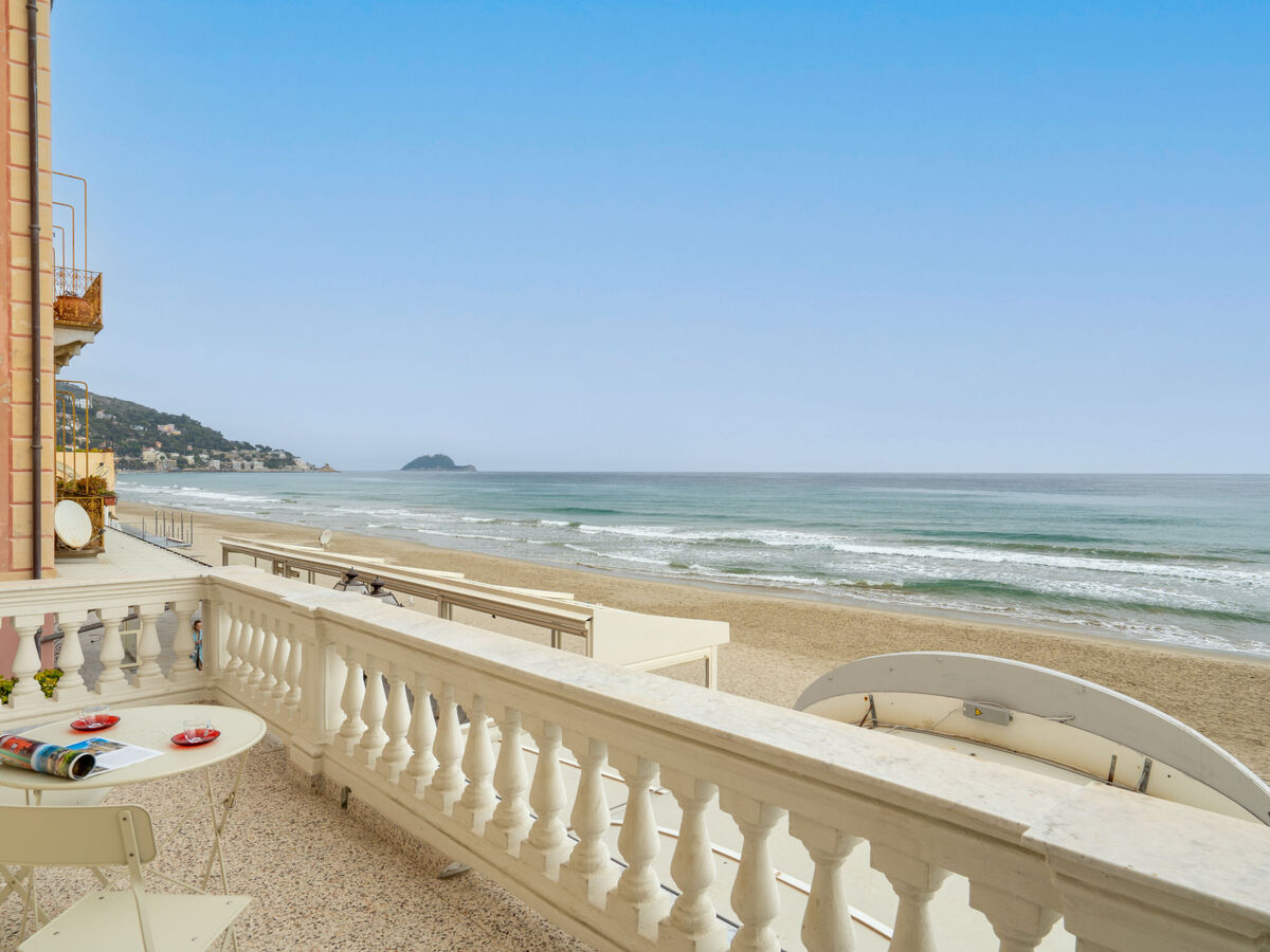 Appartement Beach House face à la mer, Alassio - Photo 1