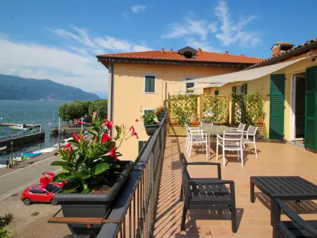 Location appartement à Porto Valtravaglia, Verde
