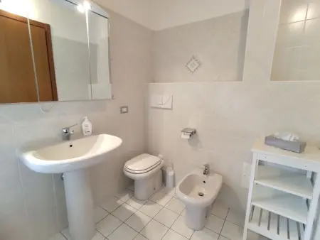 Torre del Lago – Appartement 75 m² vue lac - Photo 20