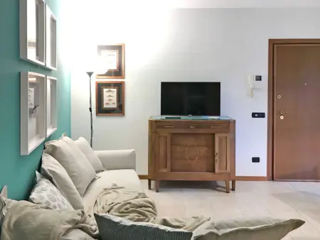 Sabina, appartement 2 pièces au cœur de Luino : photo 3