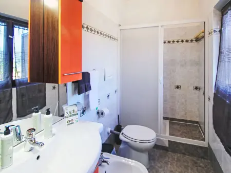 Residenza Agrifoglio – Apt 2 pièces avec terrasse à Luino - Photo 15