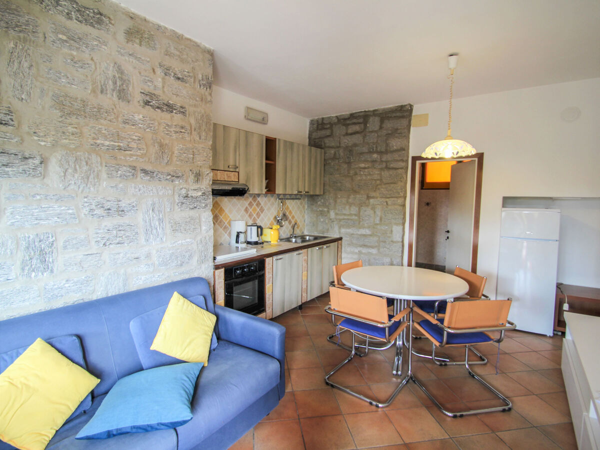 Residenza Agrifoglio – Apt 60 m² avec piscine à Luino - Photo 5