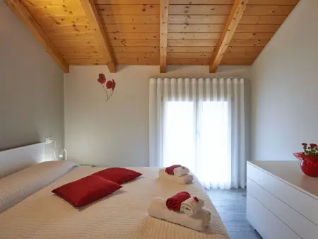 Cà Ben – Appartement 70 m² rénové, vue lac à Dongo : photo 9
