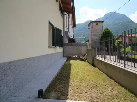 Cà Ben – Appartement 70 m² rénové, vue lac à Dongo : photo 18