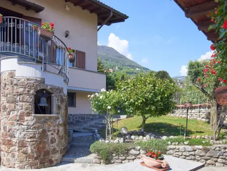 Carmen - Appartement avec vue lac à Domaso : photo 2