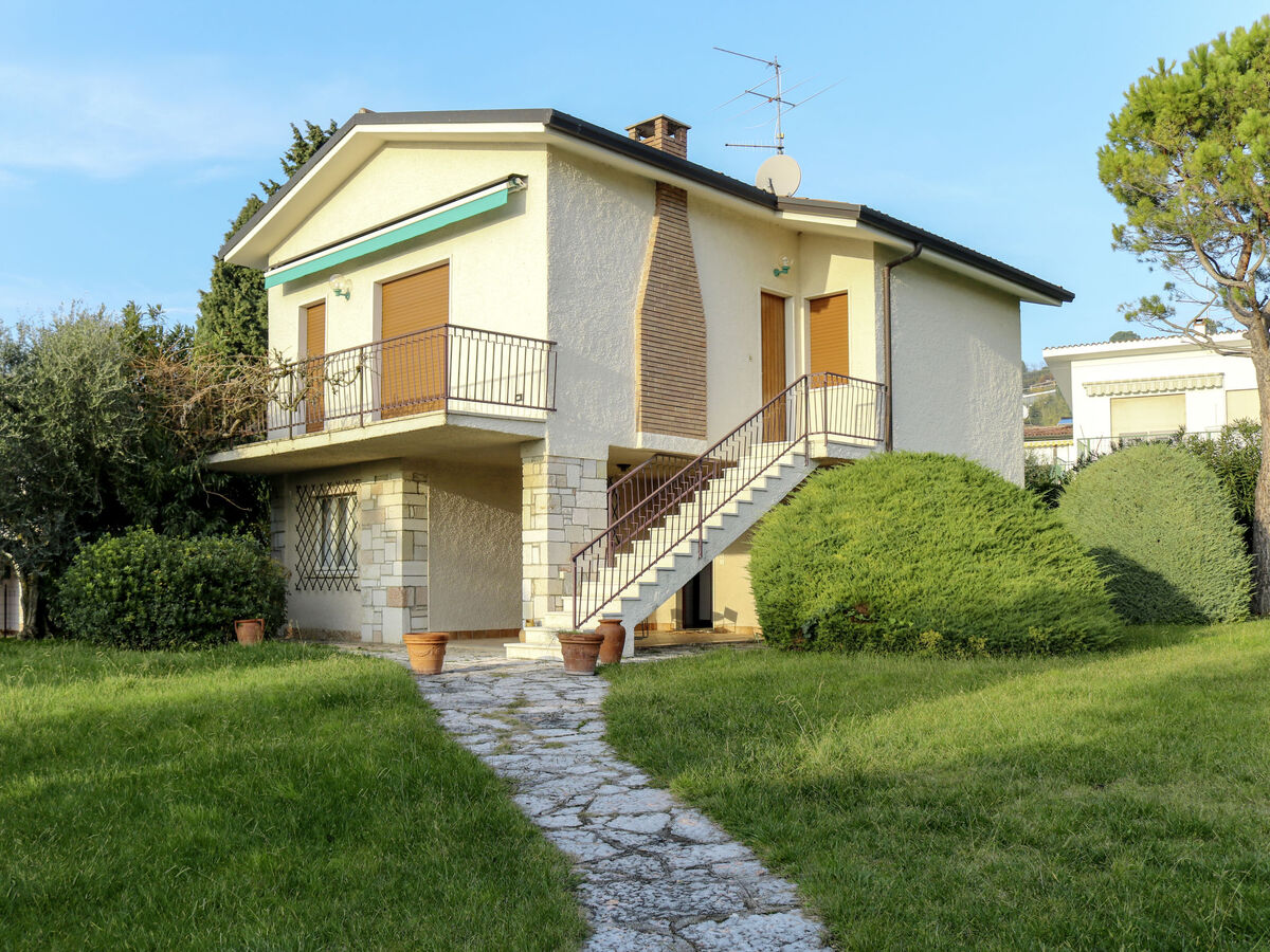Appartement Bellavista, Bardolino – 2 chambres, terrasse et piscine - Photo 1