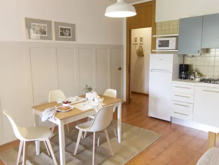 Le Rasole - Appartement 2 pièces rénové à Garda : photo 6