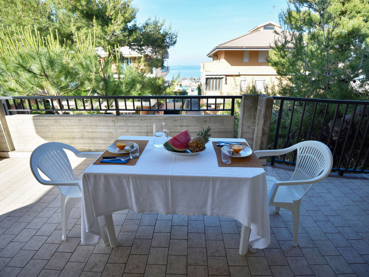 Studio vue mer à Silvi Marina, plage à 50 m - Photo 9
