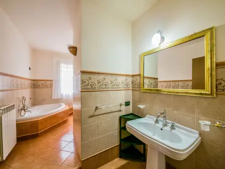 Bouganville di Patrizia – Appartement 3 ch avec piscine : photo 24