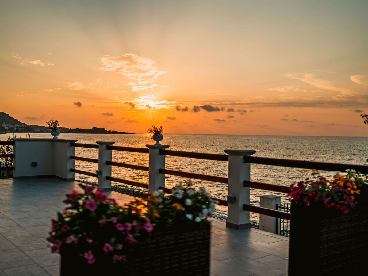 Appartement Nina avec terrasse vue mer à Marina di Caronia - Photo 3