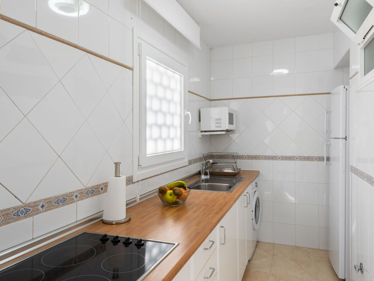 Appartement Benasol à 400 m de la plage et du port de plaisance - Photo 10