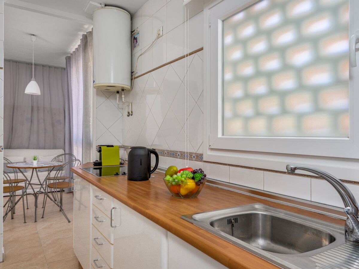 Appartement Benasol à 400 m de la plage et du port de plaisance - Photo 12