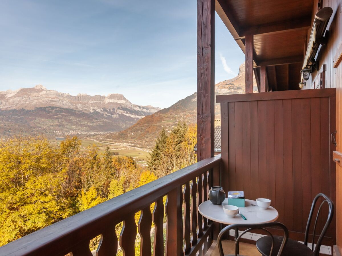Studio 35 m² mansardé, balcon vue montagne à Saint-Gervais - Photo 1