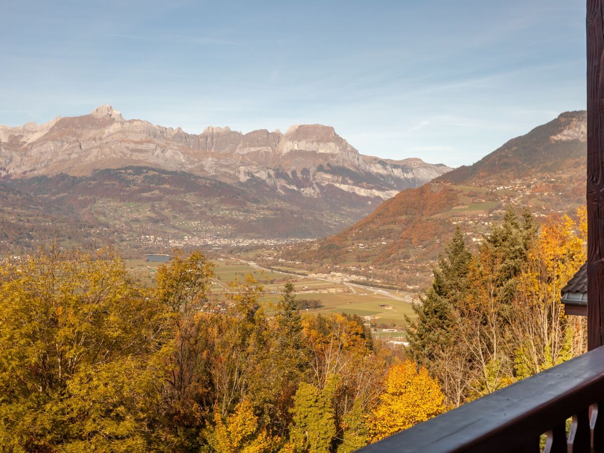 Studio 35 m² mansardé, balcon vue montagne à Saint-Gervais - Photo 6