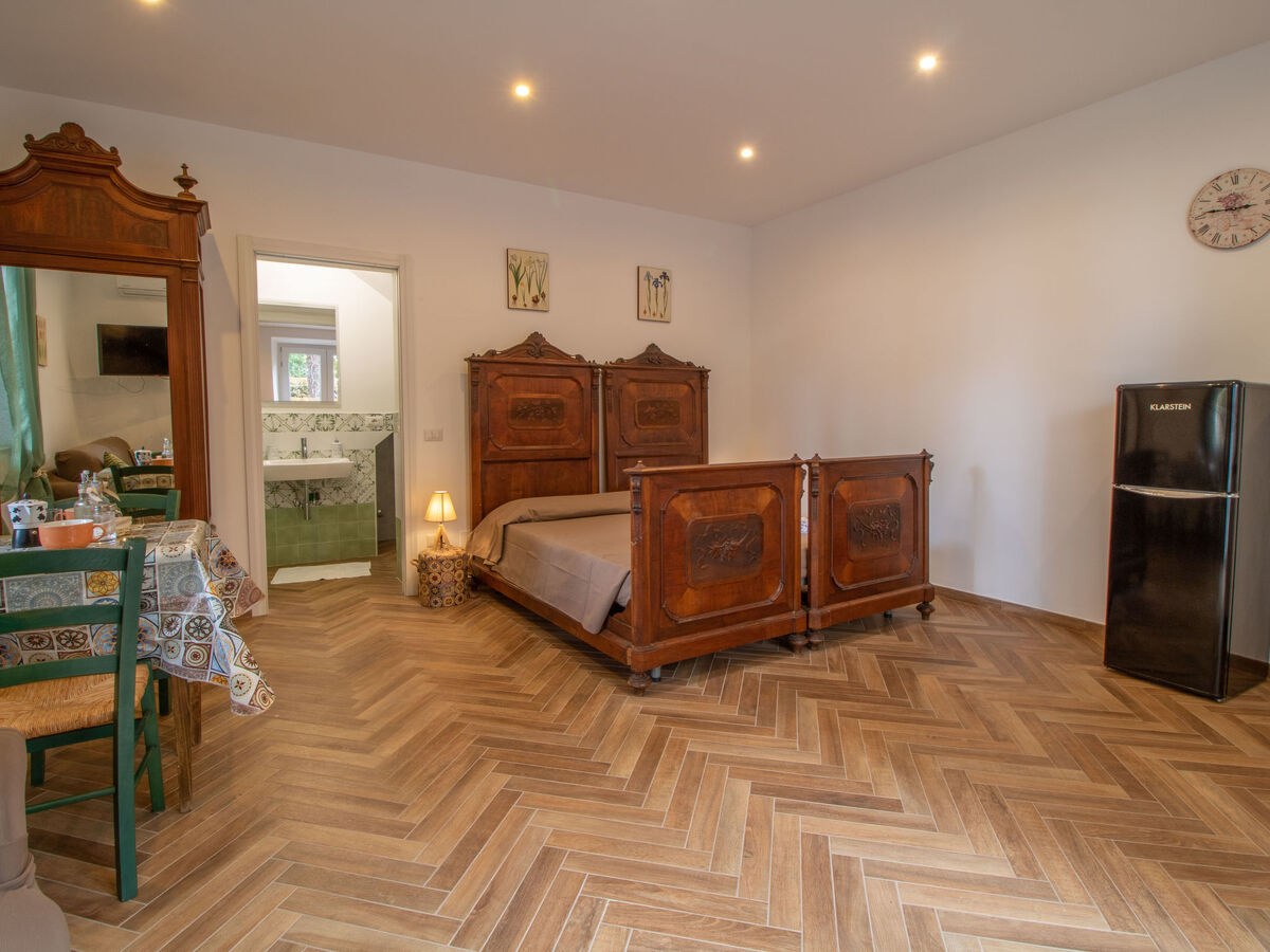 Studio Alighieri à 100 m du lac de Bolsena, jardin privatif - Photo 7