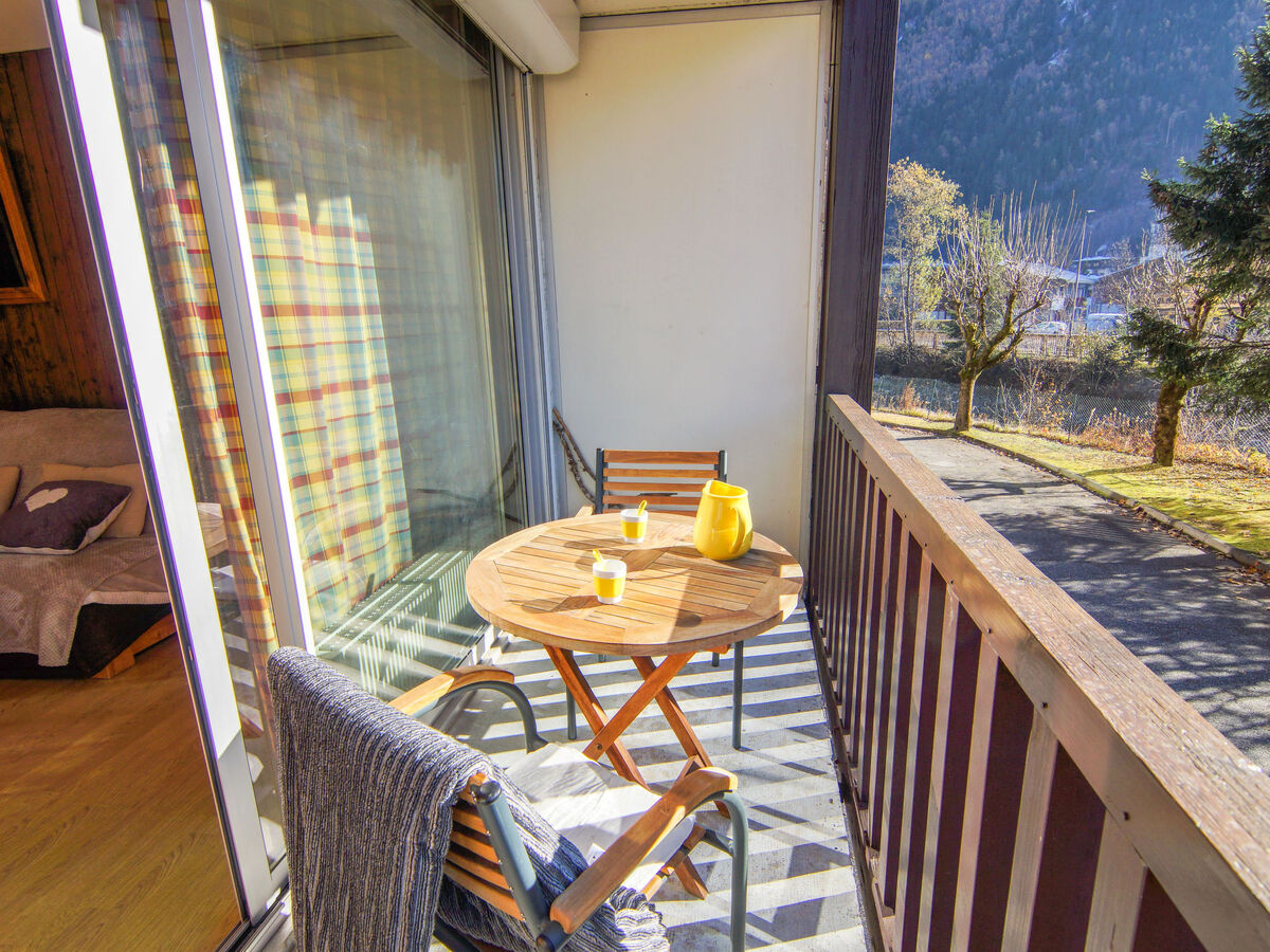 Appartement 40 m² à Chamonix, vue montagnes, balcon sud-est - Photo 4