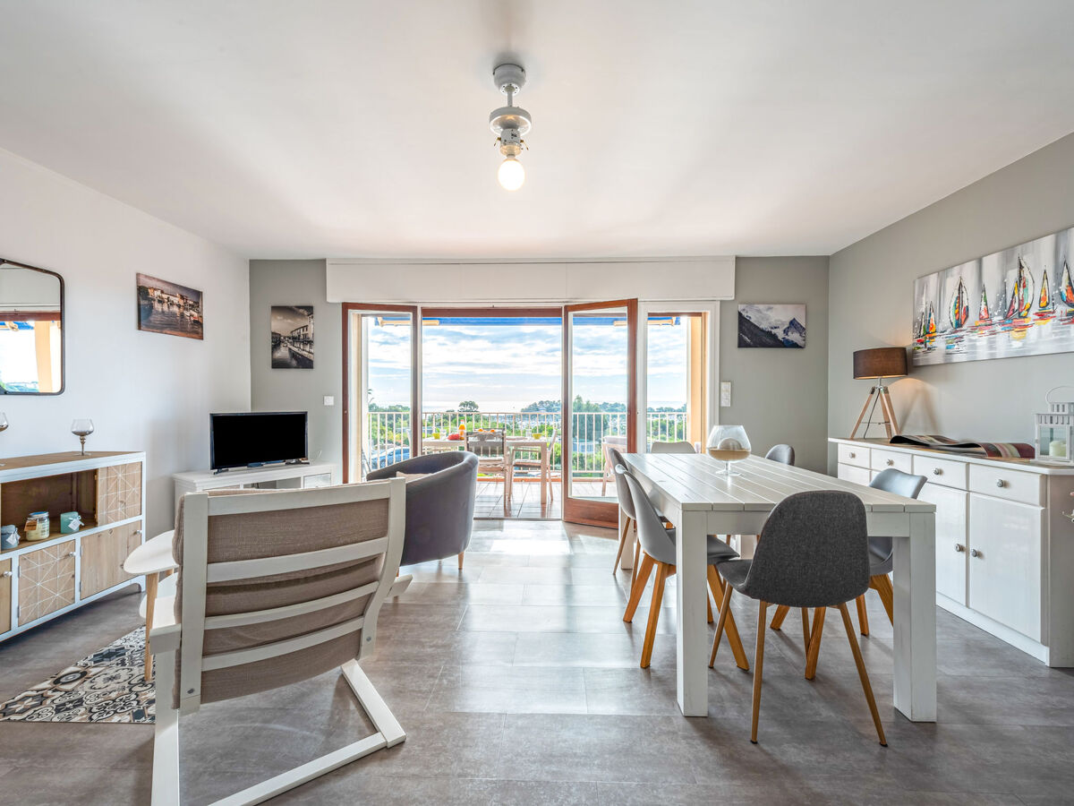 Les Mimosas – Apt 2 pièces rénové, vue mer à Cavalaire - Photo 5