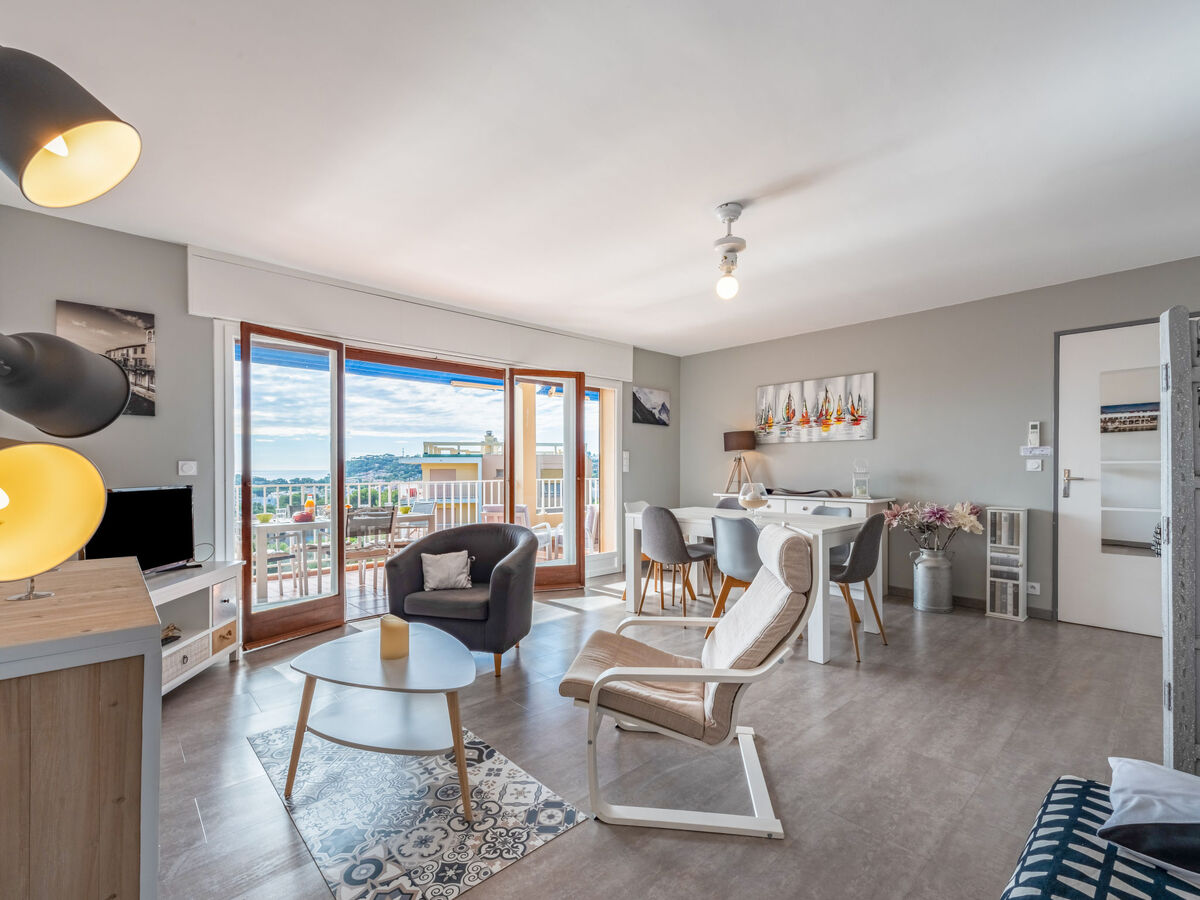 Les Mimosas – Apt 2 pièces rénové, vue mer à Cavalaire - Photo 7