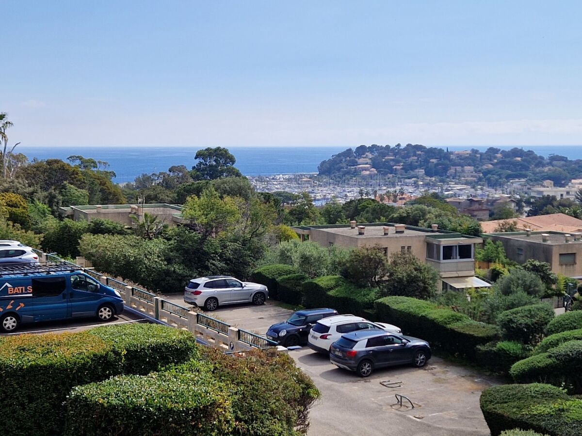 Les Mimosas – Apt 2 pièces rénové, vue mer à Cavalaire - Photo 17