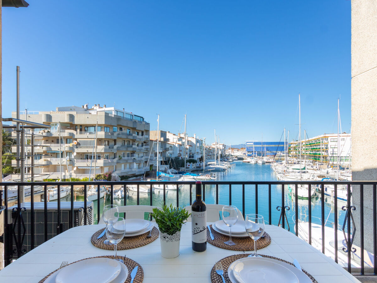 Appartement Port Primer, 120 m de la mer à Empuriabrava - Photo 1