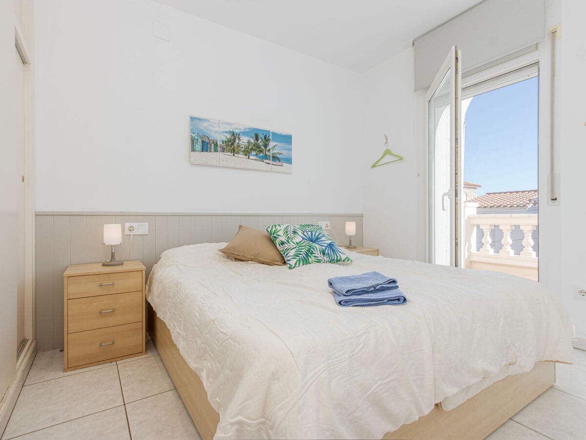 Appartement Port Primer, 120 m de la mer à Empuriabrava - Photo 4