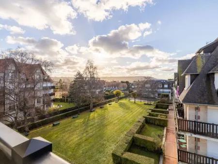 Appartement Marie Antoinette, balcon, à 450 m de la mer : photo 3