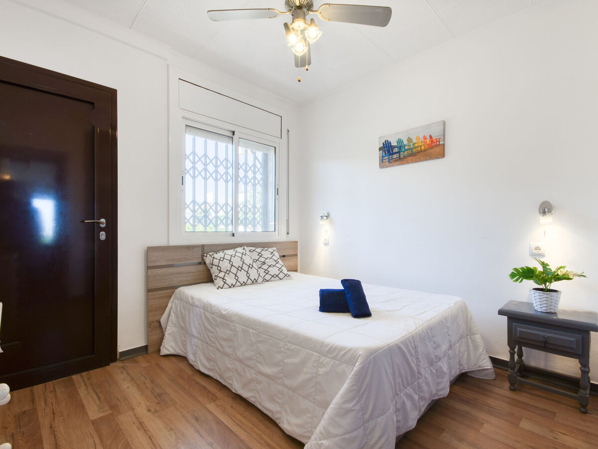 Apt rénové Vue Mer à Empuriabrava, 20m plage - Photo 4
