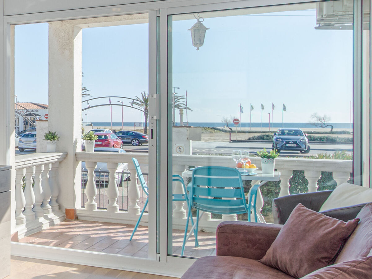 Apt rénové Vue Mer à Empuriabrava, 20m plage - Photo 9