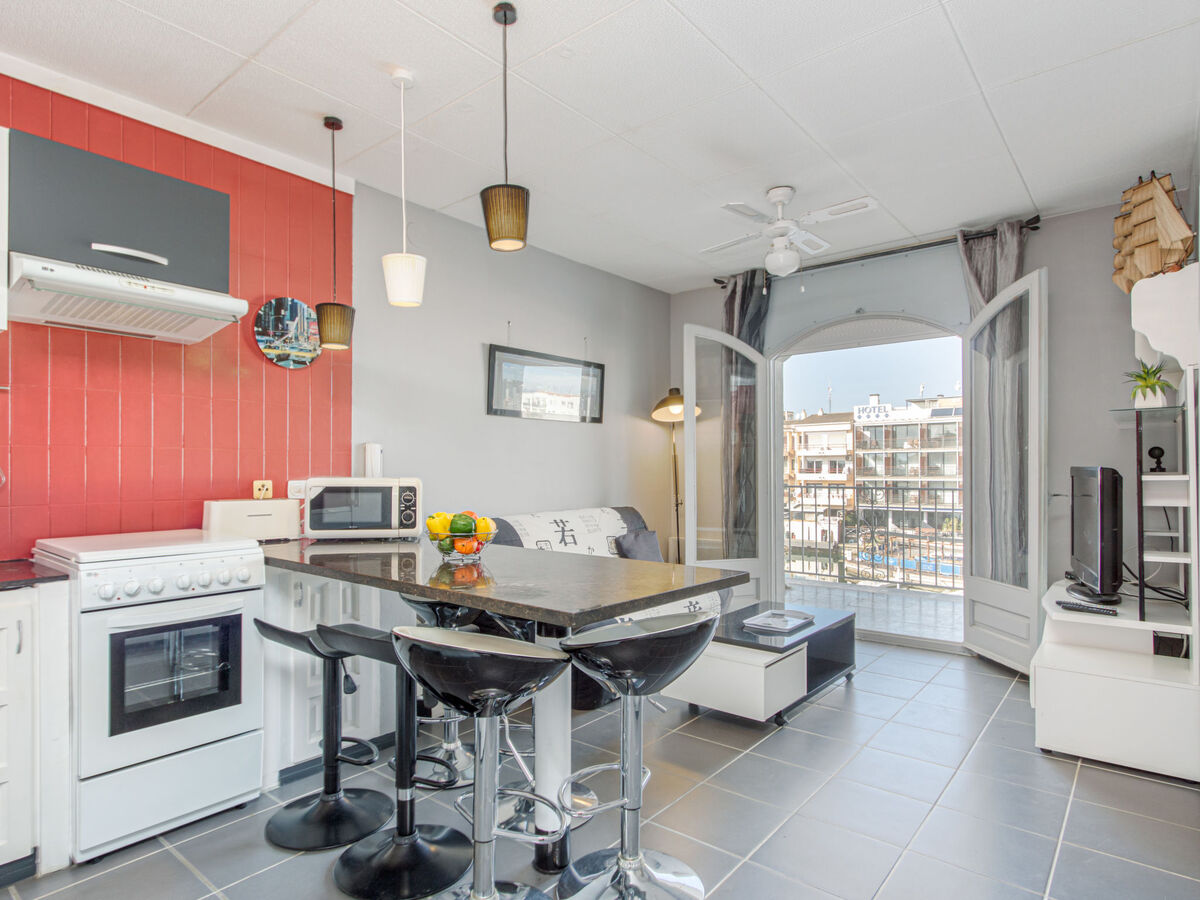 Appartement Port Salins, vue canal à Empuriabrava - Photo 6