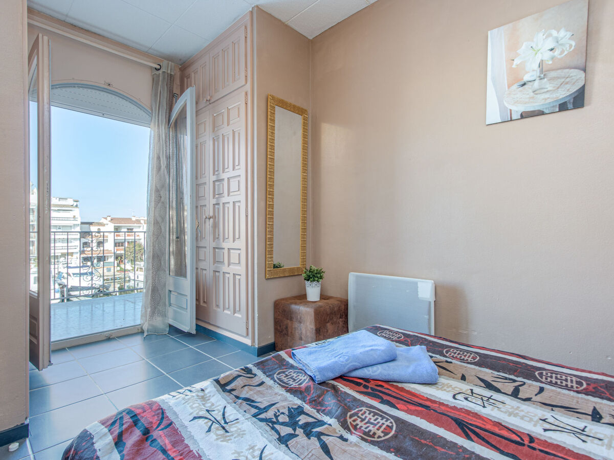Appartement Port Salins, vue canal à Empuriabrava - Photo 11