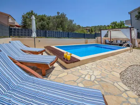 Location appartement à Rogoznica Ražanj, Diana