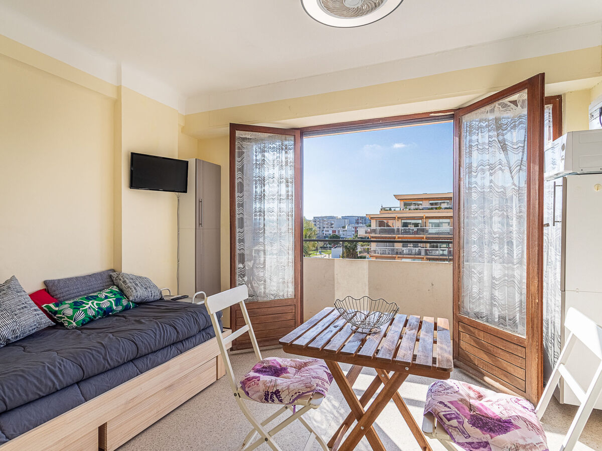 Studio avec balcon face à la mer au Lavandou - Photo 1