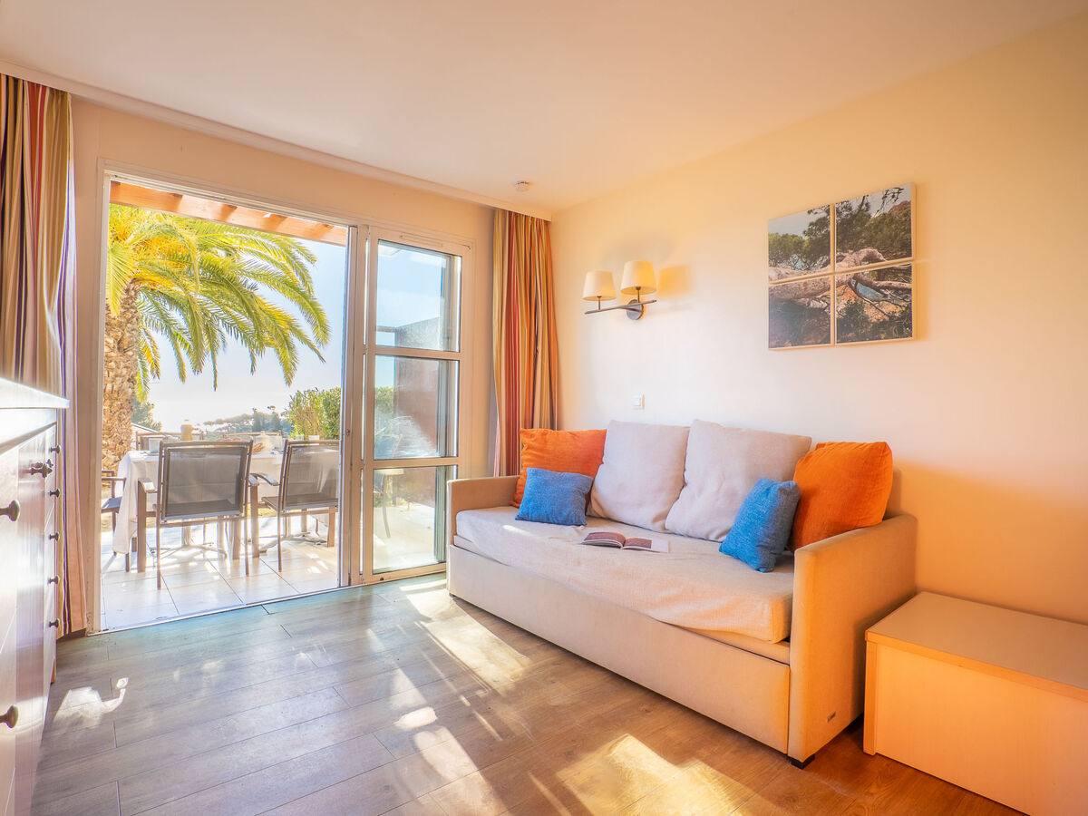 Appartement vue mer au Cap Estérel, rez-de-chaussée avec jardinet - Photo 4