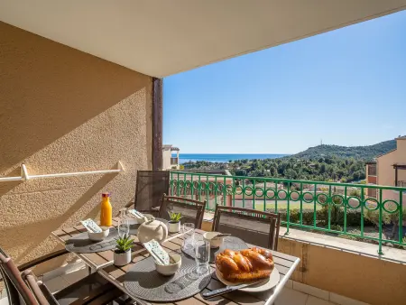Location appartement à Agay Village Cap Esterel, LEsquinade (P6 323)- place des pêcheurs
