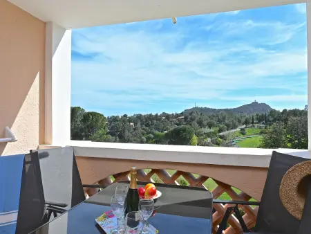 Appartement L'Esquinade, vue mer et golf à Cap Esterel : photo 10