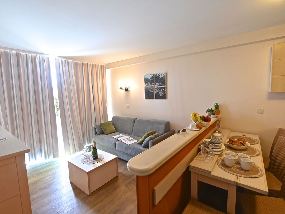 Appartement rez-de-chaussée avec jardin – Cap Estérel - Photo 3