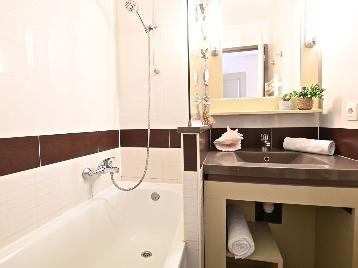 Appartement rez-de-chaussée avec jardin – Cap Estérel - Photo 16