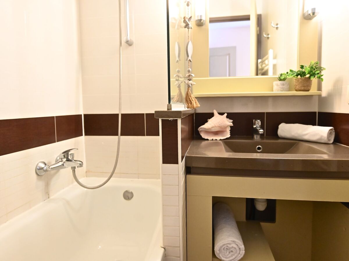 Appartement rez-de-chaussée avec jardin – Cap Estérel - Photo 17