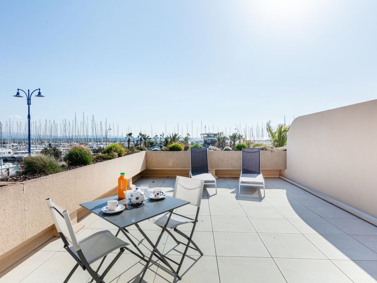 Studio rénové face au port de Hyères - Photo 13