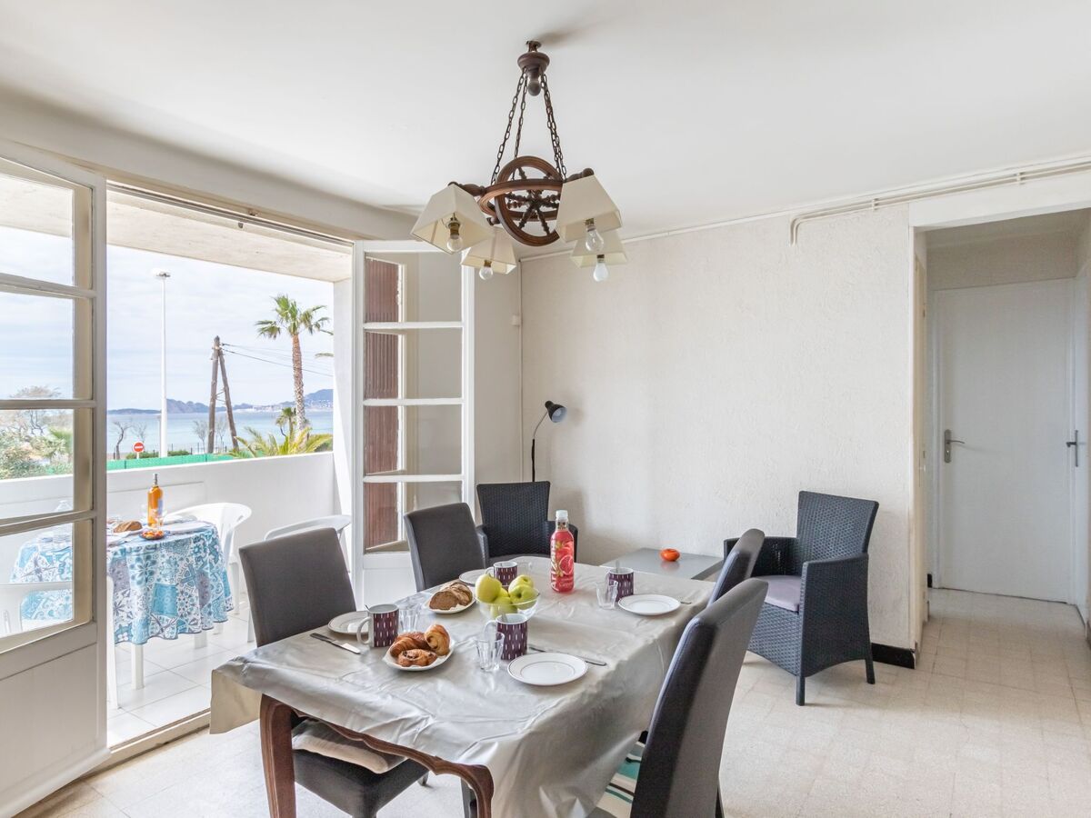 Appartement vue mer aux Lecques, à 30 m de la plage - Photo 4