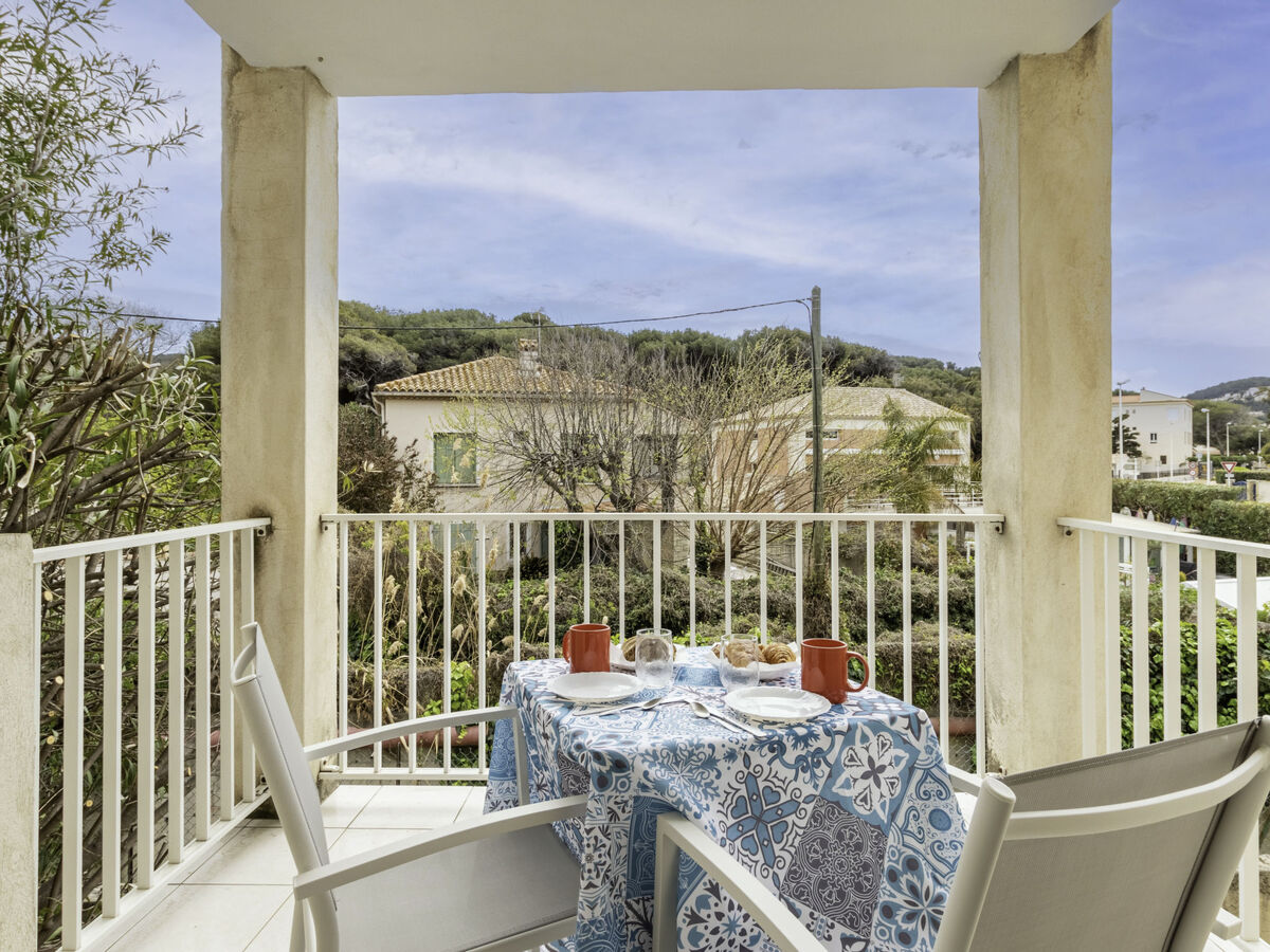 Appartement aux Lecques, à 30 m de la plage de sable - Photo 1