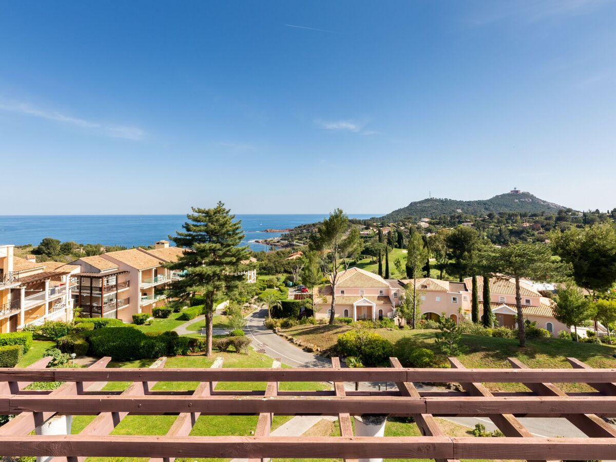 Appartement Le Village – vue mer, 2 terrasses, Cap Estérel - Photo 14