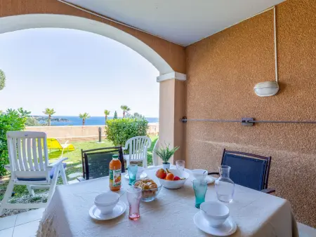 Location appartement à Agay Village Cap Esterel, Le Village (E1103)